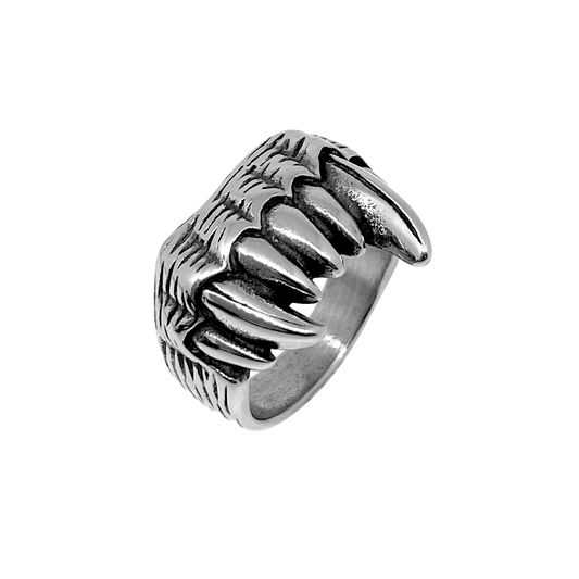 Fang Ring