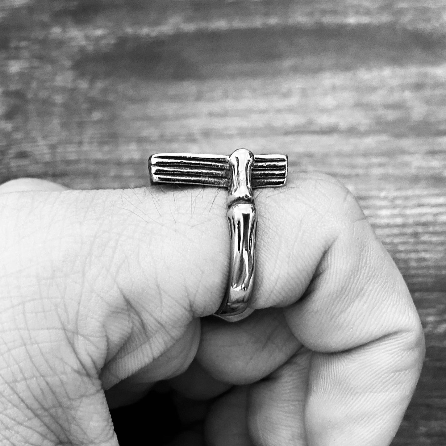 Dealted Ace Ring